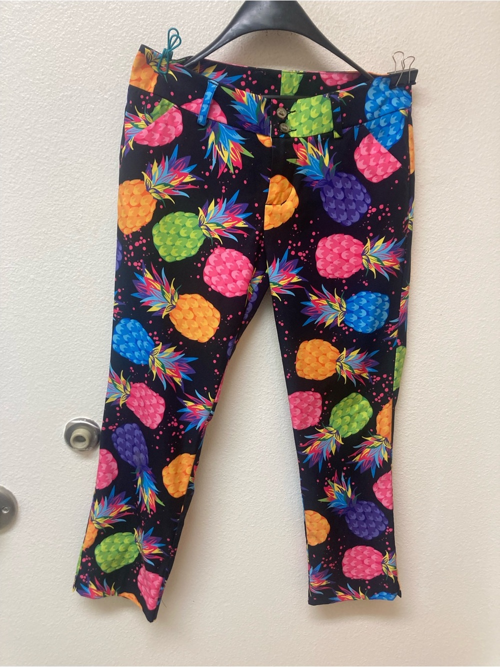 LOUDMOUTH LADIES Multicolored Pineapples Golf Pants (6)